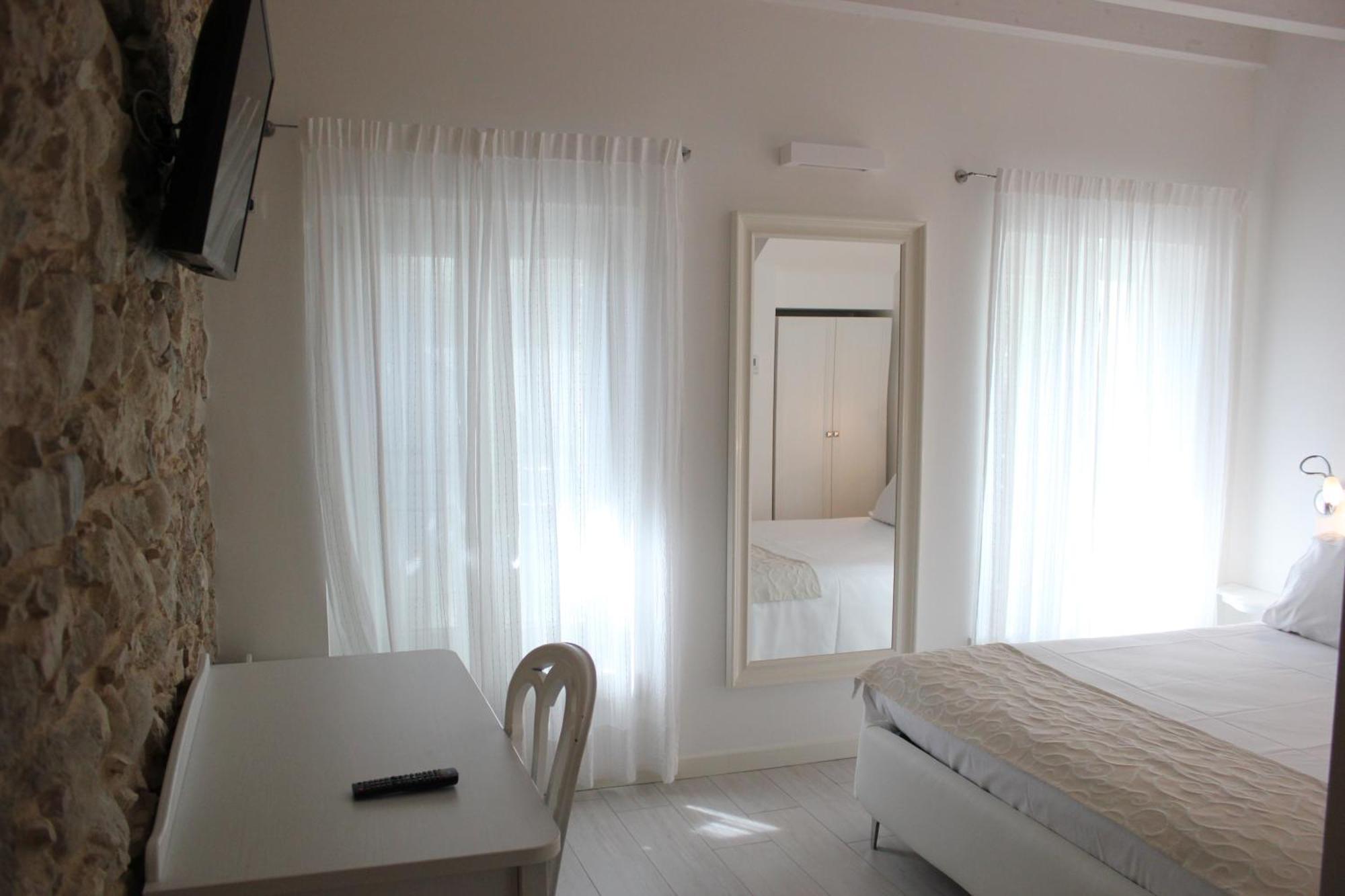 Hotel Punto 41 à Peschiera del Garda Extérieur photo